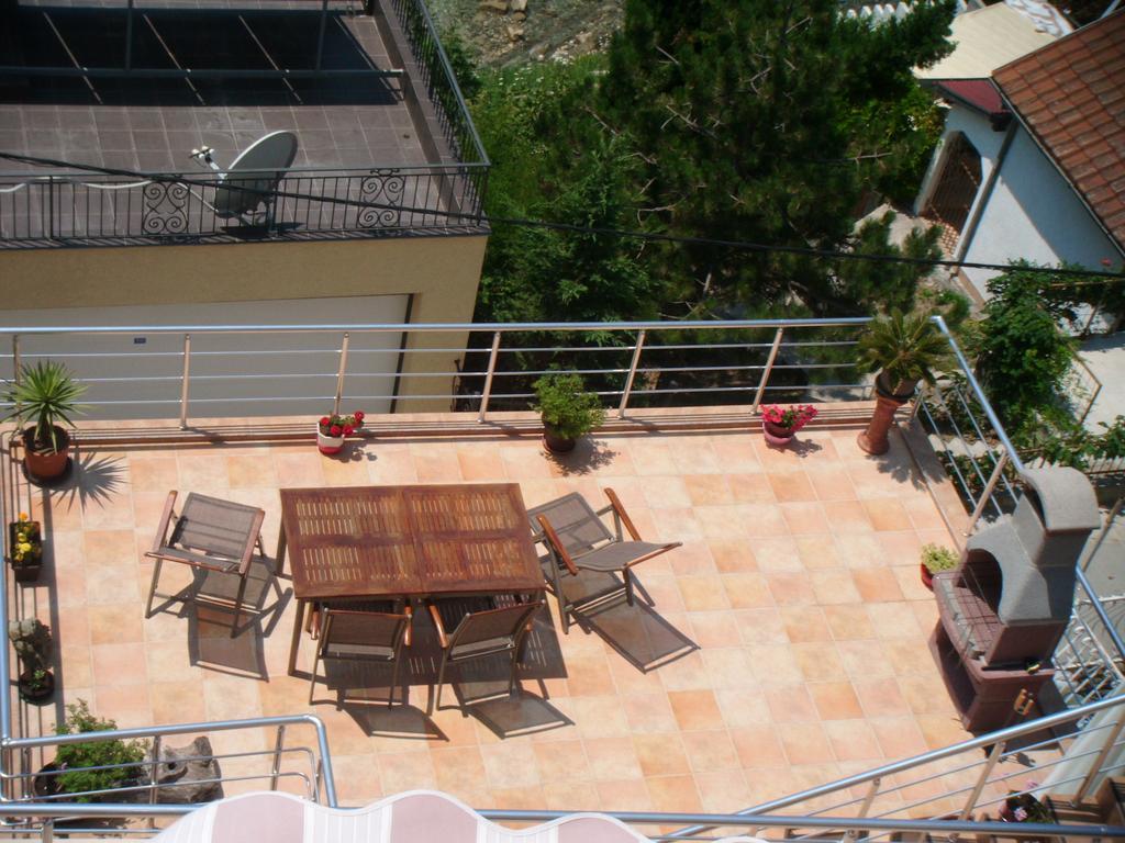 Apartments Bombona Utjeha Exterior photo
